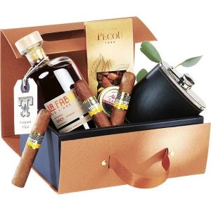 Rectangular cardboard box "HAVANA" with magnetic closure in brown color, 23.5x18.5x9.0 cm, CP300S-HA